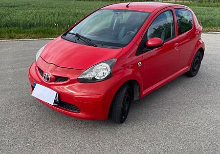 Toyota Aygo (X) Aygo (X) 1,0 -