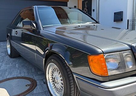 Mercedes-Benz CE 300