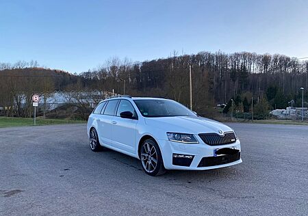 Skoda Octavia 2.0 TSI RS Combi RS