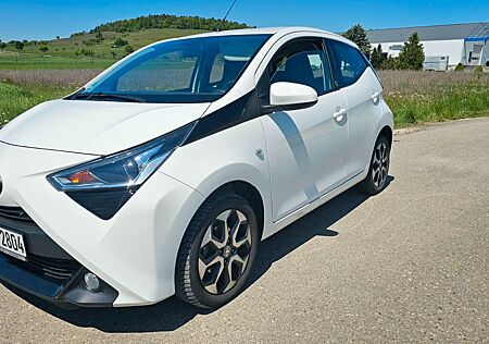 Toyota Aygo (X) Aygo (X) 1,0-l-VVT-i Team Deutschland Team D...