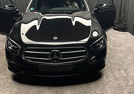 Mercedes-Benz E 200 d T Autom. -