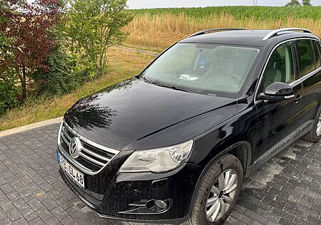 VW Tiguan Volkswagen 2.0 TDI Automatik 4MOTION Sport & Sty...