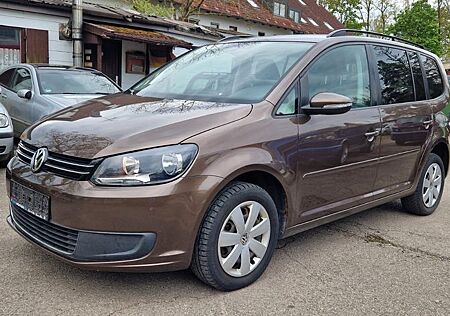 VW Touran Volkswagen 2.0 TDI Comfortline 140 PS