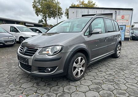 VW Touran Volkswagen CrossTouran