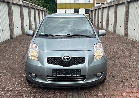 Toyota Yaris Executive