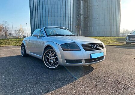 Audi TT Roadster 1.8T 132 kW -