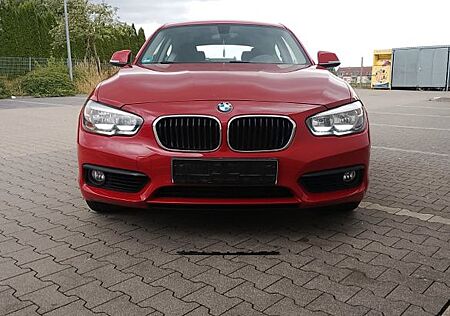 BMW 120i > 31000 km <