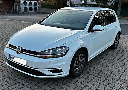 VW Golf Volkswagen 1.0 TSI Sound ACC, LED, PDC, Service NEU