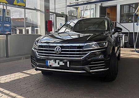 VW Touareg gebraucht kaufen VW Touareg Volkswagen 3.0 V6 TDI SCR 4MOTION Tiptronic Luftfa.