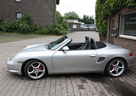 Porsche Boxster S Cabrio mit neuem Verdeck