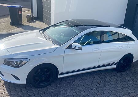 Mercedes-Benz CLA 200 Shooting Brake -
