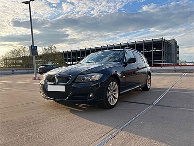 BMW 325i Touring - PANO PDC AHK Navi Teilleder
