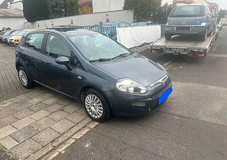 Fiat Punto EVO Dynamic*Klimaanlage*Isofix*Euro5*2Hand