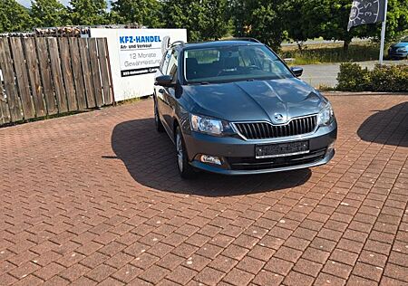 Skoda Fabia Combi Ambition nur 73000 km neu Reifen