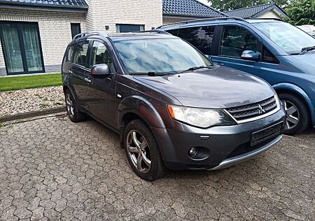 Mitsubishi Outlander 2.4 MIVEC Instyle Auto Instyle