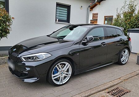 BMW 118i M Sport HUD Sportsitze 19 Zoll LED Kamera