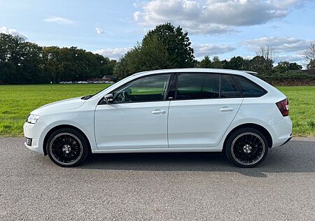 Skoda Rapid Panoramadach, Multifunktionslenkrad, wenig KM