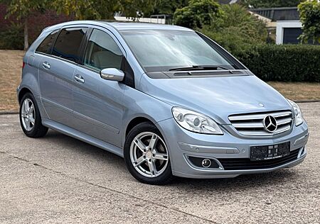 Mercedes-Benz B 200 2.0 Benzin*Automatik*T-Leder*Panoramadach*