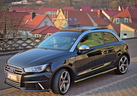 Audi S1 2.0 TFSI quattro fast VOLL