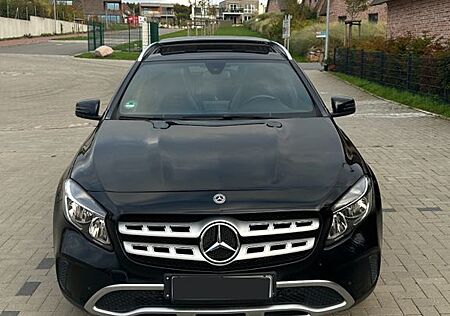 Mercedes-Benz GLA 200 D URBAN-LINE