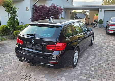 BMW 320 Baureihe 3 Touring i
