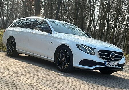 Mercedes-Benz E 300 de Autom. Hybrid