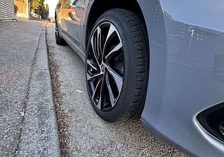 Fiat Tipo 1.4 T-Jet S-DESIGN S-DESIGN