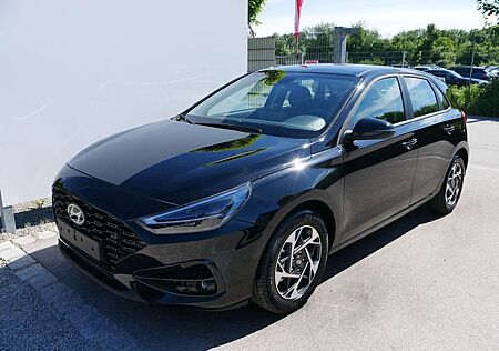 Hyundai i30 GO 1.0 T-GDi DCT*NAVI*PDC*KAMERA*LED*ACC*SHZ