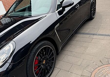 Porsche Panamera Turbo 4,8