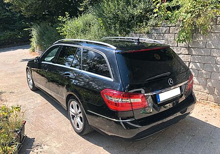 Mercedes-Benz E 250 CDI 4MATIC T B.E. AVANTGARDE Aut. AVAN...