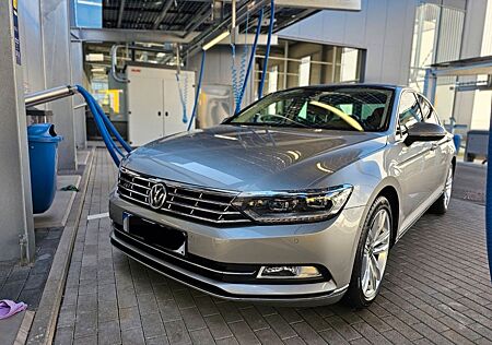 VW Passat Volkswagen 2.0 TDI DSG Highline R Line