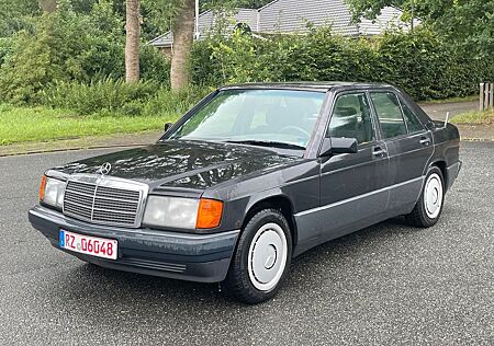Mercedes-Benz 190 E 2.0, LIMOUSINE, 8-FACH BEREIFT,SCHIEBEDACH