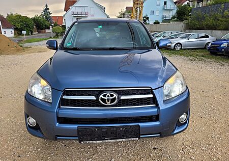 Toyota RAV 4 2,2-l-D-4D 4x4 Sol