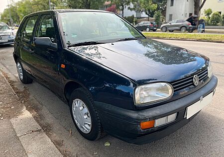 VW Golf Volkswagen 1.6 1.Hd Orig:84.000 Km / TÜV:01/26