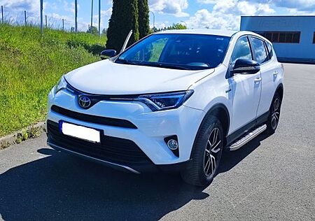 Toyota RAV 4 2,5-l-Hybrid Team Deutschland Auto 4x4...