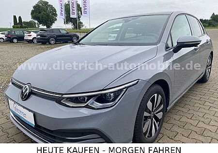 VW Golf Volkswagen VIII 2,0TDi DSG PANORAMA AHK PDC KAMERA SHZ