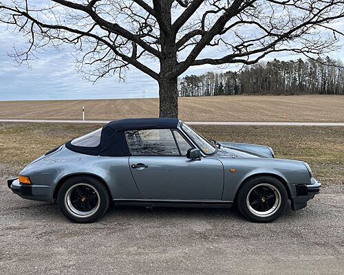 Porsche 911 3.2 Carrera Cabriolet