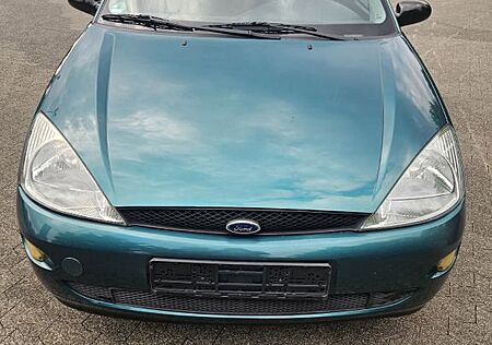 Ford Focus MK1 Kombi Turnier 1.6 Benzin