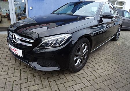 Mercedes-Benz C 180 CGI Lim.Avantg.Autom-AHK-PDC-AHK-LED-Leder