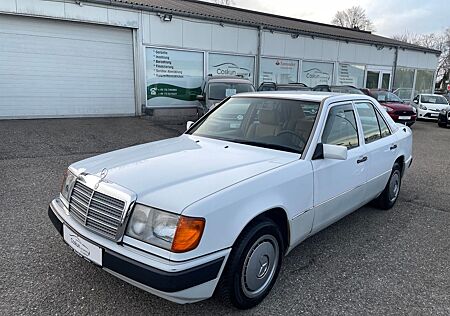 Mercedes-Benz 200 D*OLDTIMER*H-ZULL.SCHIEBEDACH*TÜV 02.2024*
