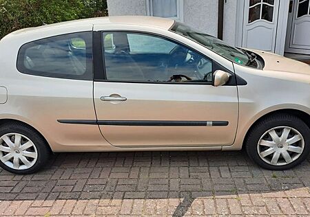 Renault Clio Dynamique 1.2 16V - Top gepflegt, wenig km