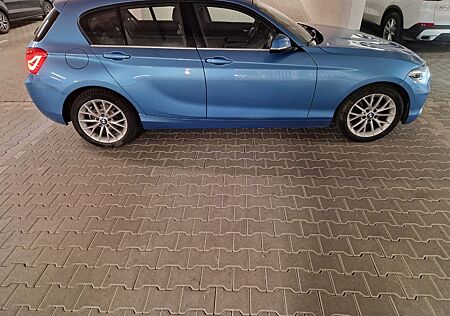BMW 118i Sport Line Sport Line