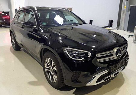 Mercedes-Benz GLC 220 d 4Matic AHK Navi LED DAB SHZ Tempomat