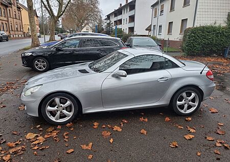 Mercedes-Benz SLK 350 +Navi+Bi Xenon+Leder+PDC,+Gasanlage.