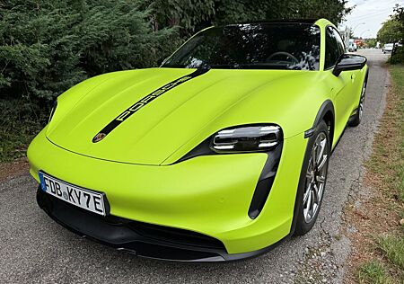Porsche Taycan 4 Cross Turismo -