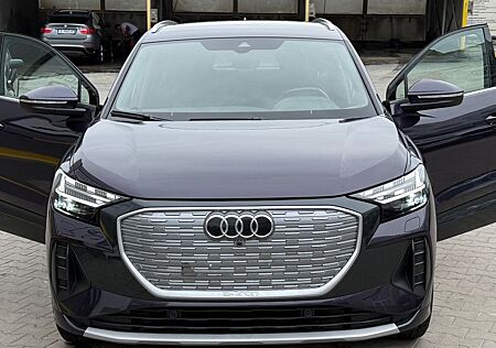 Audi e-tron gebraucht kaufen Audi e-tron Quattro Q4 50 /82Kwh battery!In Guarantee