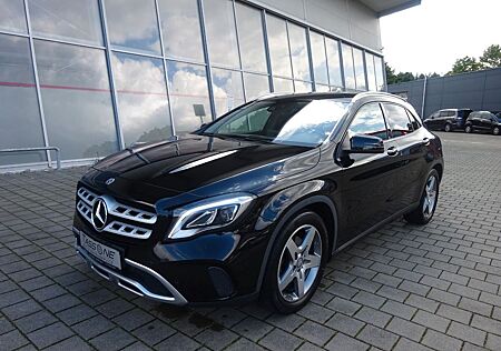 Mercedes-Benz GLA 220 4Matic URBAN