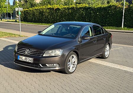 VW Passat Volkswagen 2.0 TDI DSG Highline BlueMotion Tech ...