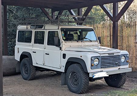 Land Rover Defender 110 300Tdi Station