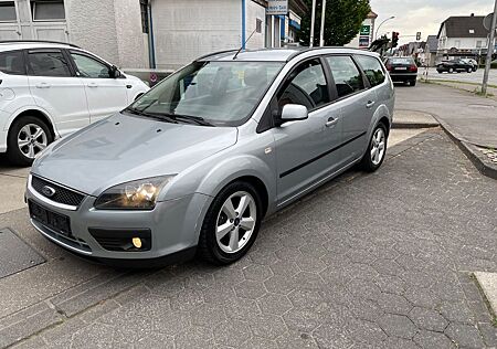 Ford Focus 1,6 Ambiente Ambiente TÜV 07:2027